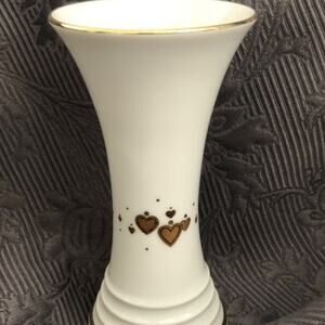 Porcelain Bavaria Vase White with gold Hearts